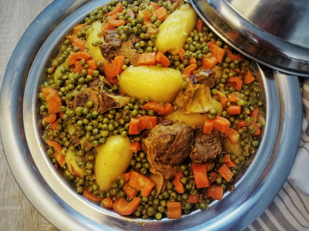 Tajine de petits pois à la viande La Cuisine de Lya